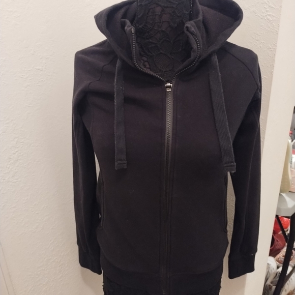Eddie Bauer Women's Black Hoodie - Picture 2 of 4